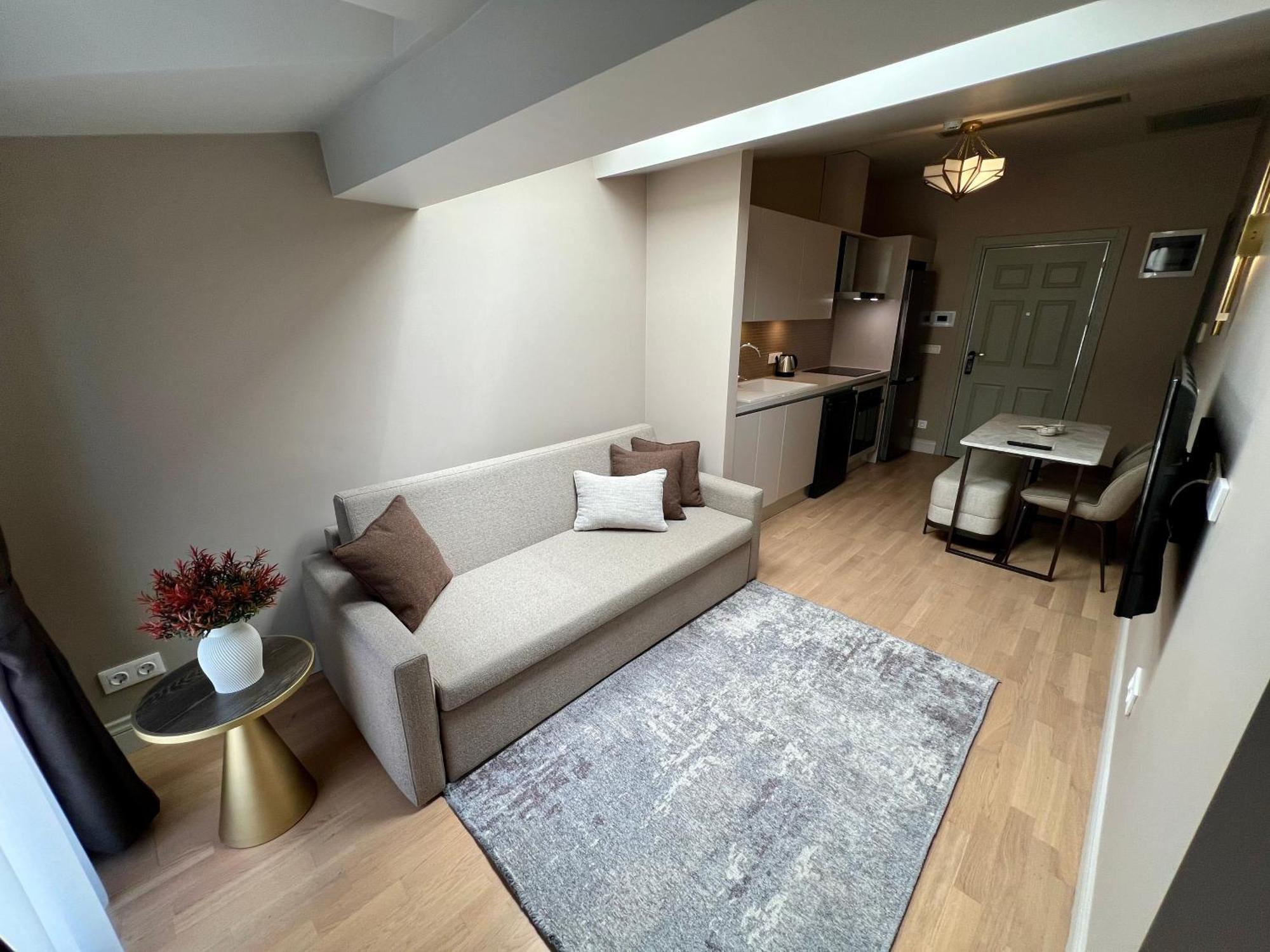 Hotel Weingart 4*